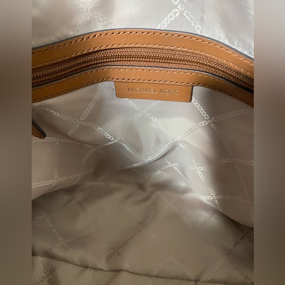 Michael Kors Uptown Satchel Tote Bag Brown Studded like new - Picture 15 of 15